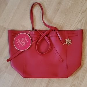 New Elizabeth Arden Tote